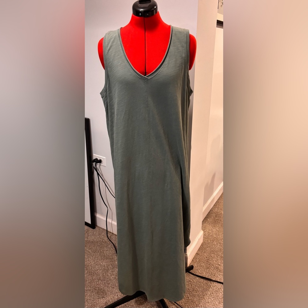 Lilla P size L sage green jersey knit dress perfect condition